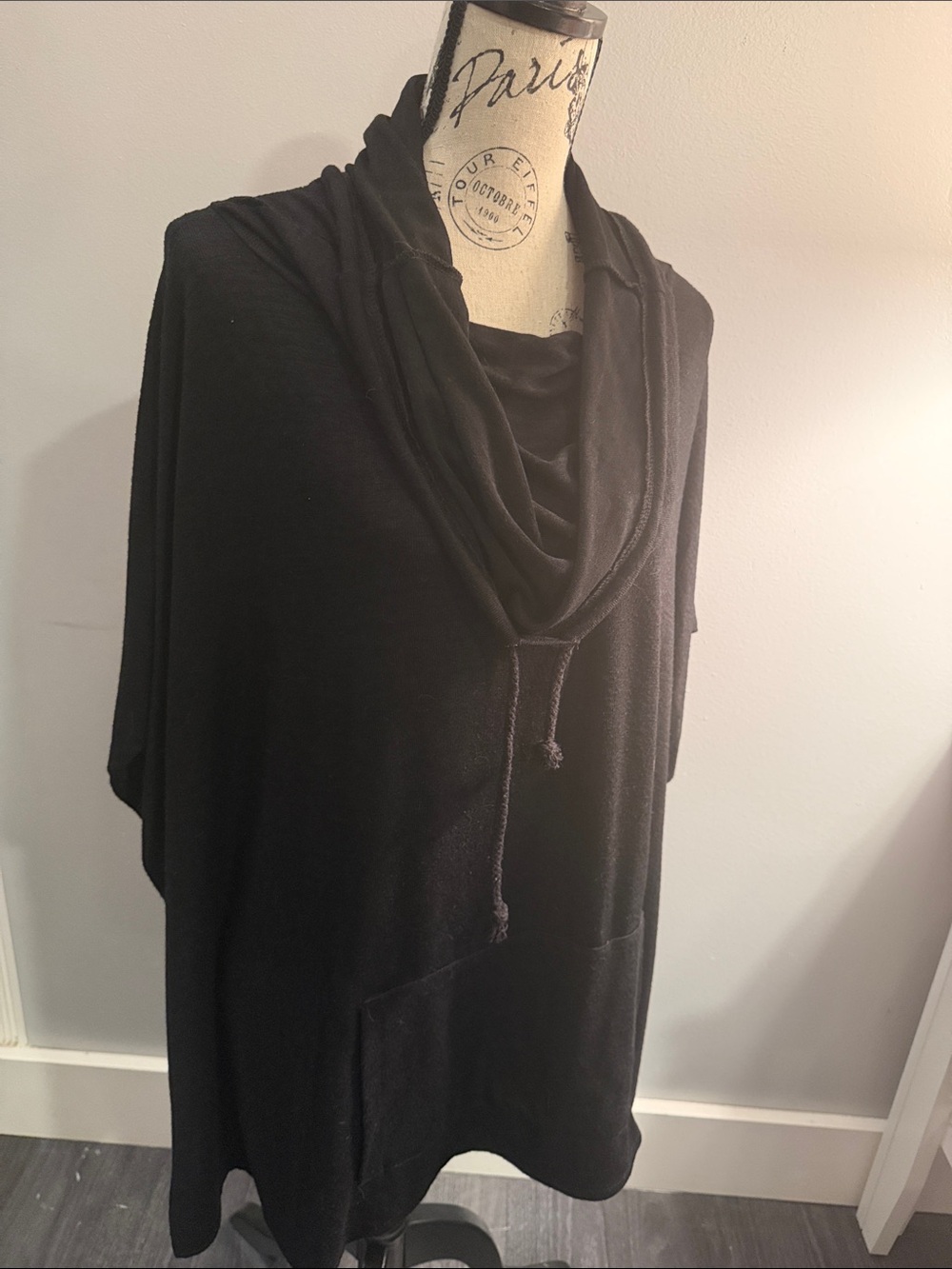 Steve Madden OSFM Black Drawstring Cowl Neck Ponchos